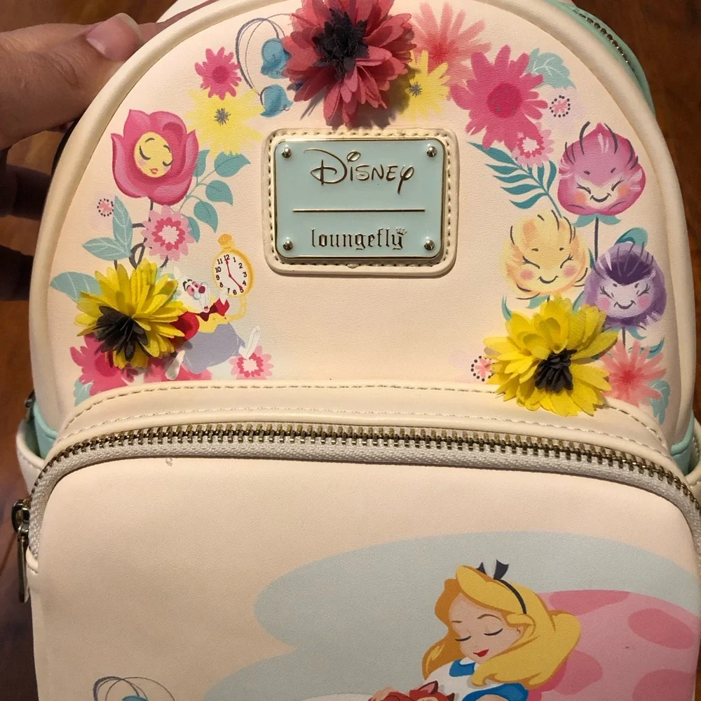 Alice in wonderland loungefly backpack - Picture 4 of 7